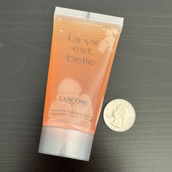 Lancome La Vie Est Belle Invigorating Fragrance Shower Gel - Picture 2 of 12
